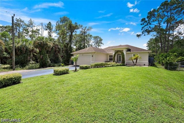 543 20th ST SE, Naples, FL 34117