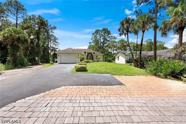 543 20th ST SE, Naples, FL 34117