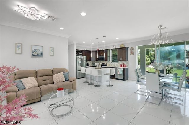 543 20th ST SE, Naples, FL 34117