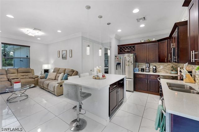 543 20th ST SE, Naples, FL 34117