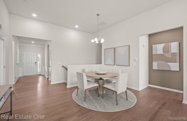 55769 Oak Pointe Drive, Shelby Charter Township, MI 48315