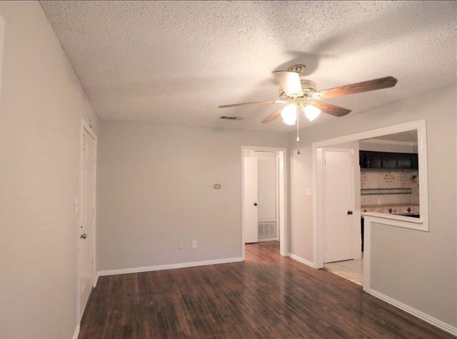 8752 Woodcastle Drive, Dallas, TX 75217