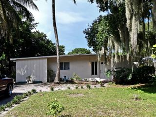 336 Borraclough Street, Fort Pierce, FL 34982