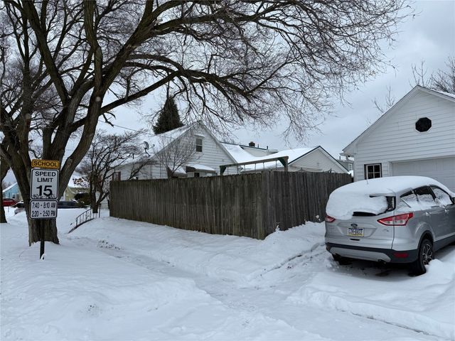 3204 WAYNE Street, Erie, PA 16504