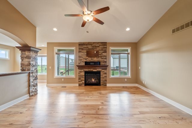 916 NE Silkwood Street, Grimes, IA 50111