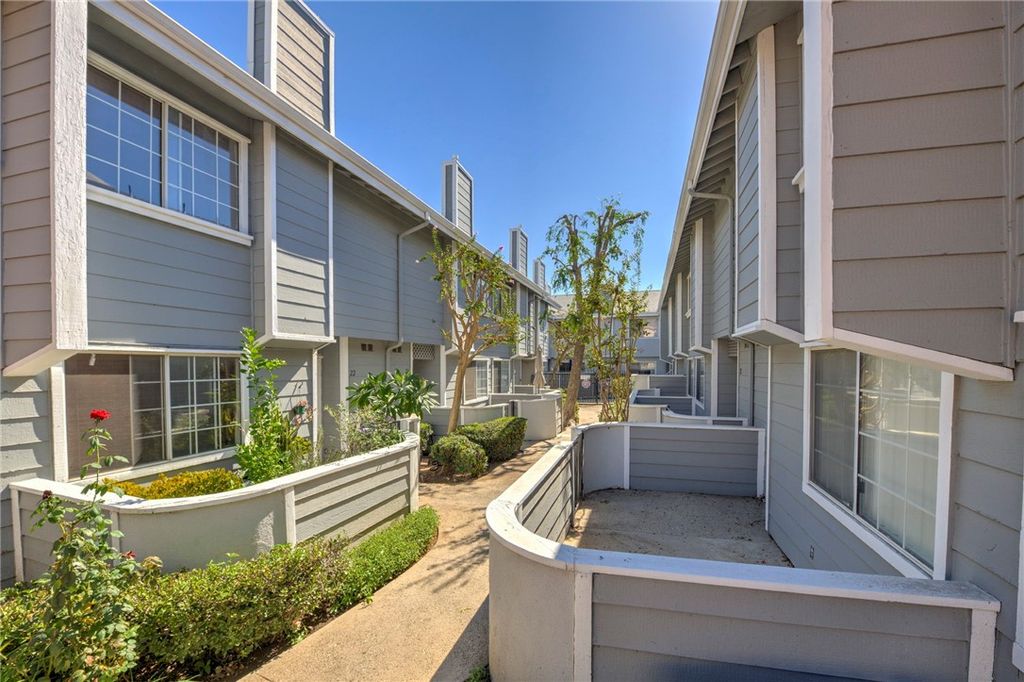 14425 Foothill 24, Sylmar, CA 91342 — photo 3