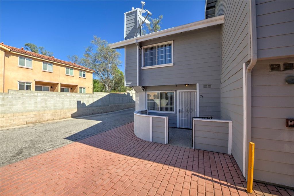14425 Foothill 24, Sylmar, CA 91342 — photo 5