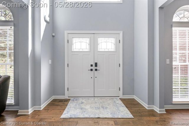 23498 Prescott Lane W, South Lyon, MI 48178