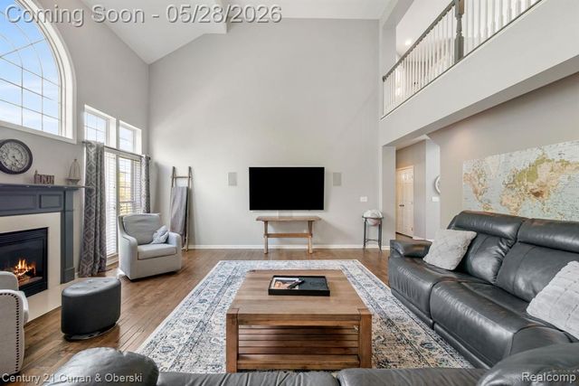 23498 Prescott Lane W, South Lyon, MI 48178