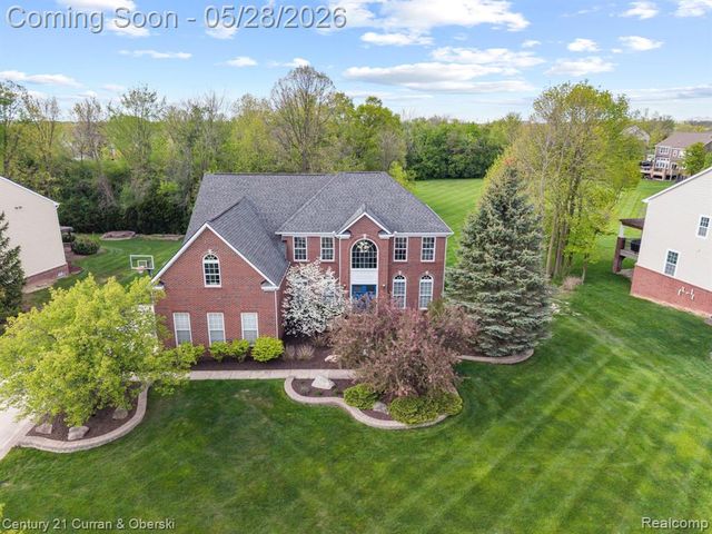 23498 Prescott Lane W, South Lyon, MI 48178