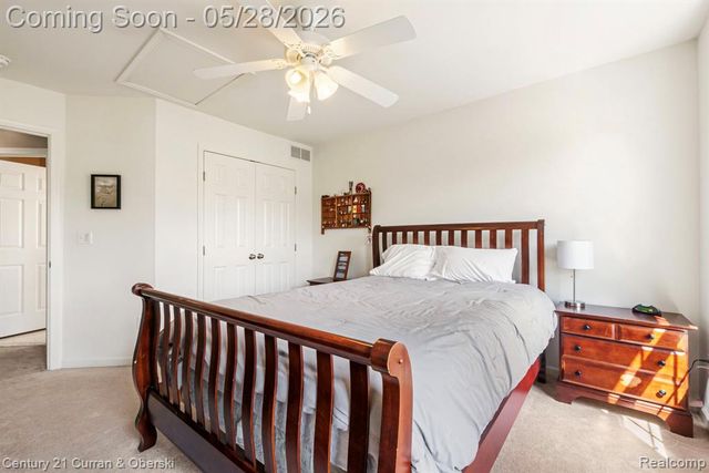 23498 Prescott Lane W, South Lyon, MI 48178