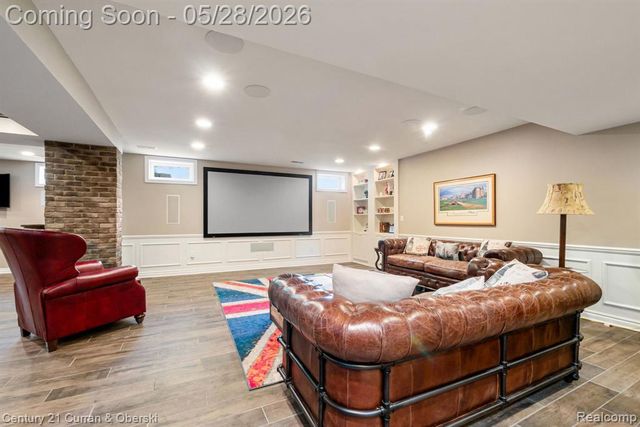 23498 Prescott Lane W, South Lyon, MI 48178