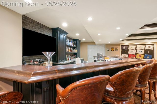 23498 Prescott Lane W, South Lyon, MI 48178