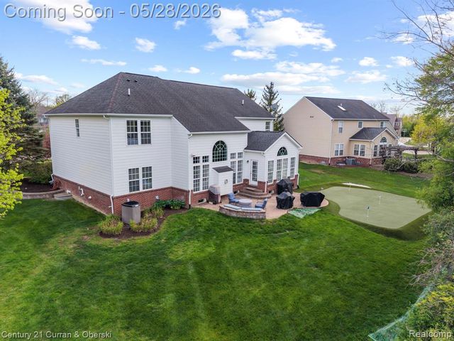 23498 Prescott Lane W, South Lyon, MI 48178