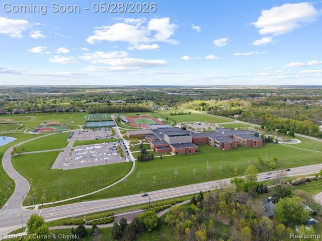 23498 Prescott Lane W, South Lyon, MI 48178