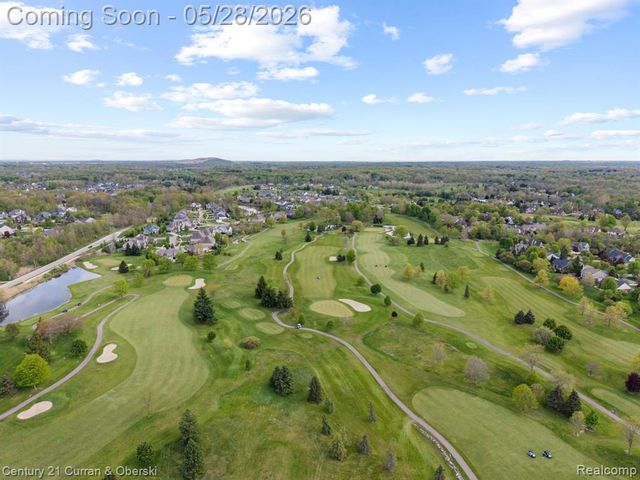 23498 Prescott Lane W, South Lyon, MI 48178