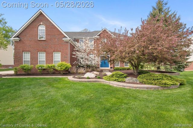 23498 Prescott Lane W, South Lyon, MI 48178