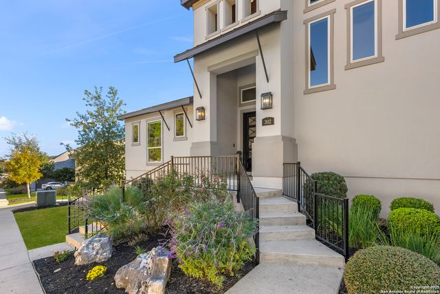 302 Majestic Bluff, San Antonio, TX 78258