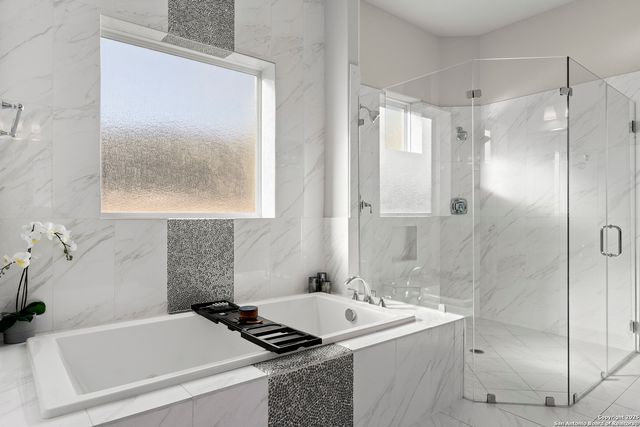 302 Majestic Bluff, San Antonio, TX 78258