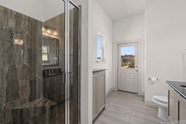 302 Majestic Bluff, San Antonio, TX 78258