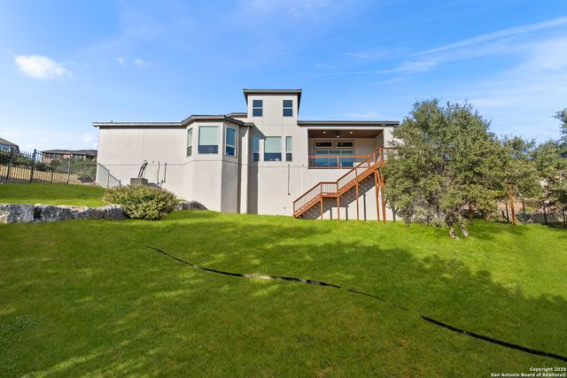 302 Majestic Bluff, San Antonio, TX 78258