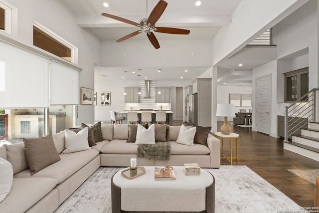 302 Majestic Bluff, San Antonio, TX 78258