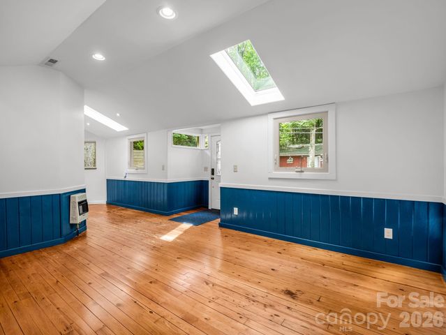 701 Azalea Avenue, Black Mountain, NC 28711