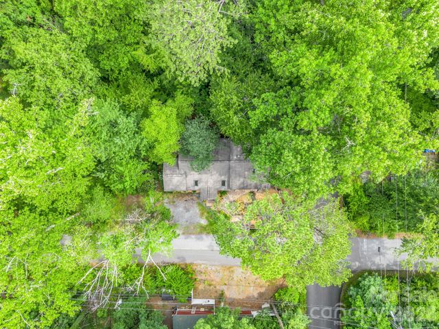 701 Azalea Avenue, Black Mountain, NC 28711