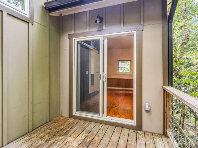 701 Azalea Avenue, Black Mountain, NC 28711