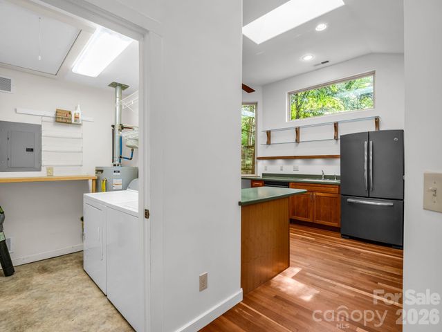 701 Azalea Avenue, Black Mountain, NC 28711