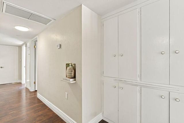 170 Baxter Ave, Sacramento, CA 95815