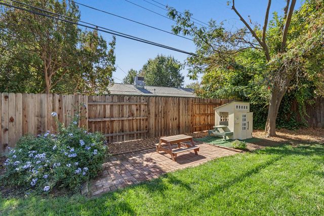 170 Baxter Ave, Sacramento, CA 95815