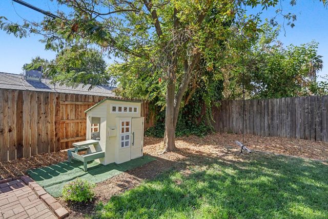 170 Baxter Ave, Sacramento, CA 95815