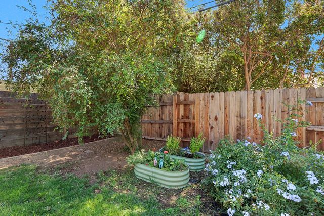 170 Baxter Ave, Sacramento, CA 95815