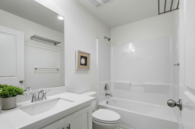 38982 Primula Terrace, Newark, CA 94560