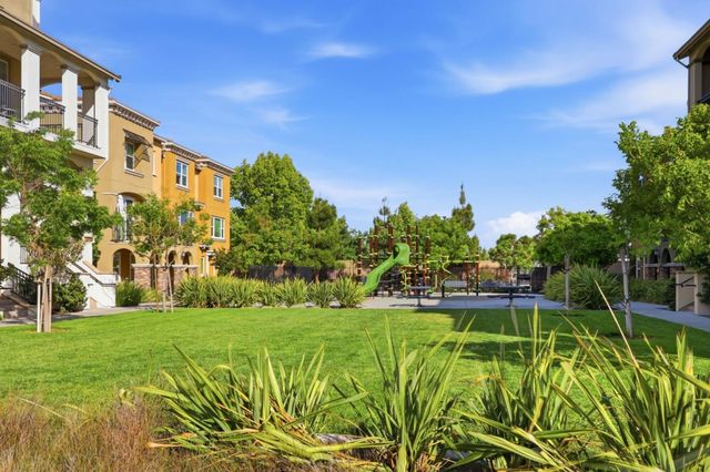 38982 Primula Terrace, Newark, CA 94560