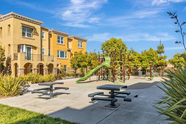 38982 Primula Terrace, Newark, CA 94560