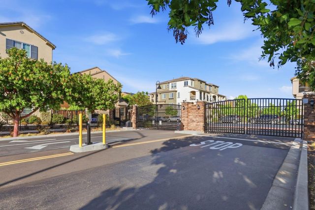38982 Primula Terrace, Newark, CA 94560