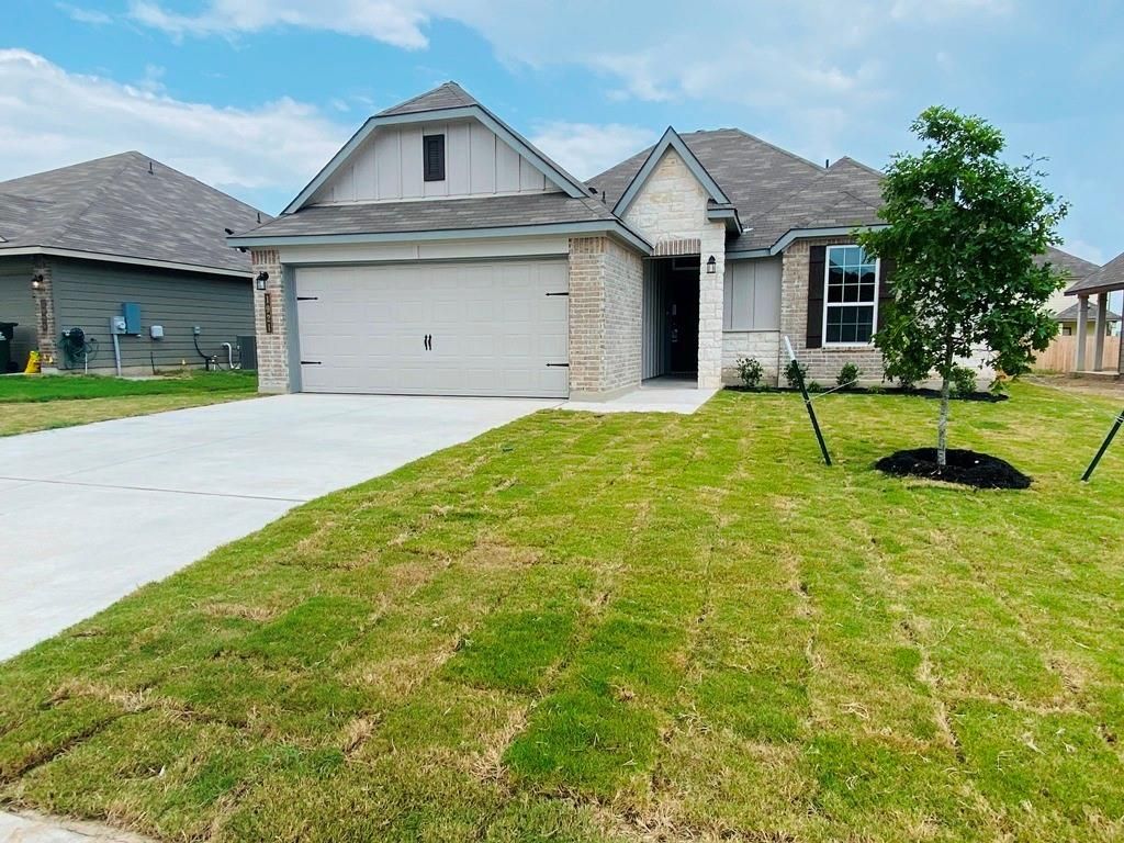1921 Bayou Wood LN, Temple, TX 76502