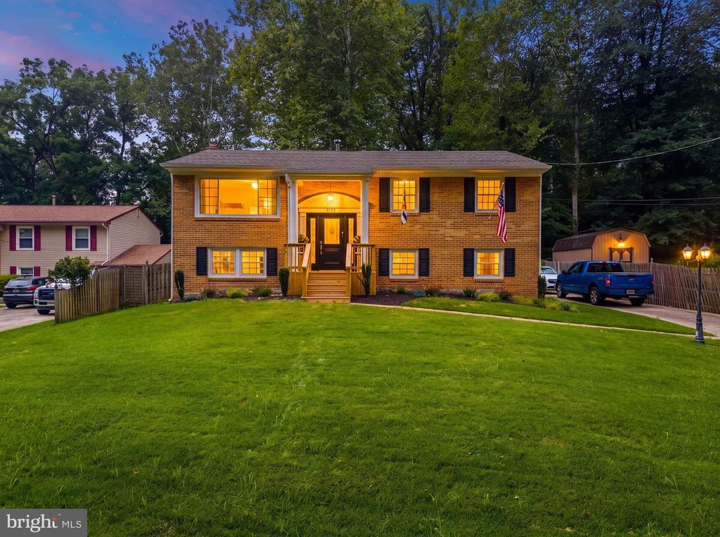 579 LAKE BLVD, LINDENWOLD, NJ 08021 — exterior