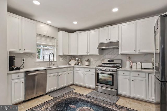 9701 CHESHIRE RIDGE CIR, Manassas, VA 20110