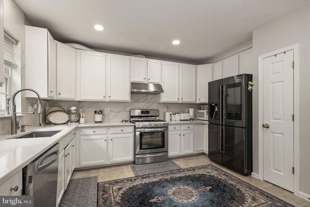 9701 CHESHIRE RIDGE CIR, Manassas, VA 20110