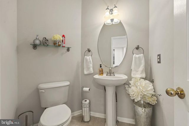 9701 CHESHIRE RIDGE CIR, Manassas, VA 20110