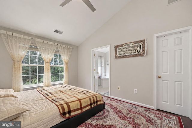 9701 CHESHIRE RIDGE CIR, Manassas, VA 20110
