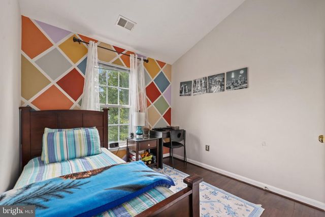 9701 CHESHIRE RIDGE CIR, Manassas, VA 20110