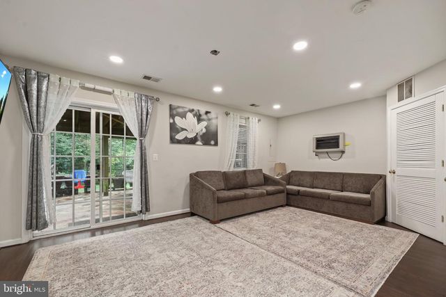 9701 CHESHIRE RIDGE CIR, Manassas, VA 20110
