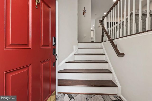 9701 CHESHIRE RIDGE CIR, Manassas, VA 20110