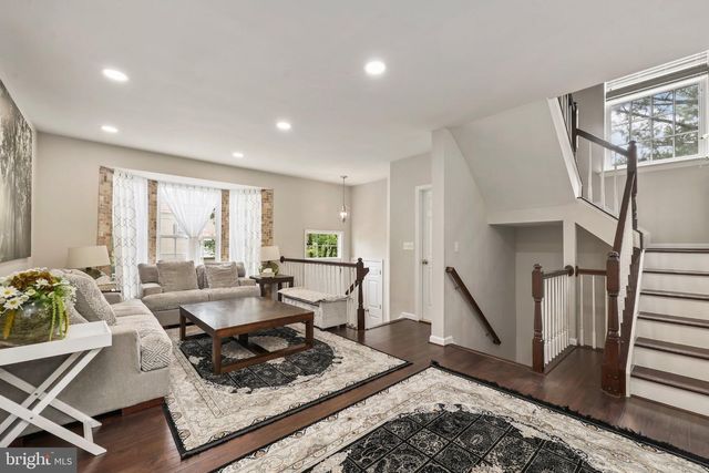 9701 CHESHIRE RIDGE CIR, Manassas, VA 20110