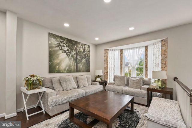 9701 CHESHIRE RIDGE CIR, Manassas, VA 20110