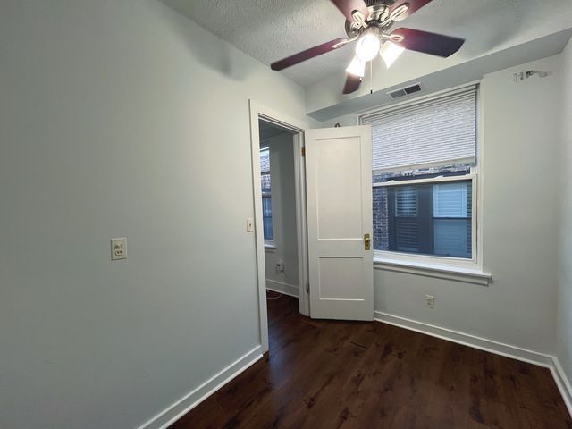 3727 N Pine Grove Avenue 306, Chicago, IL 60613